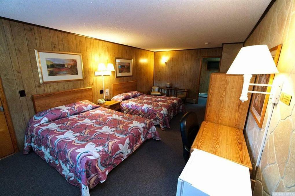 Red Ranch Inn Катскилл Экстерьер фото
